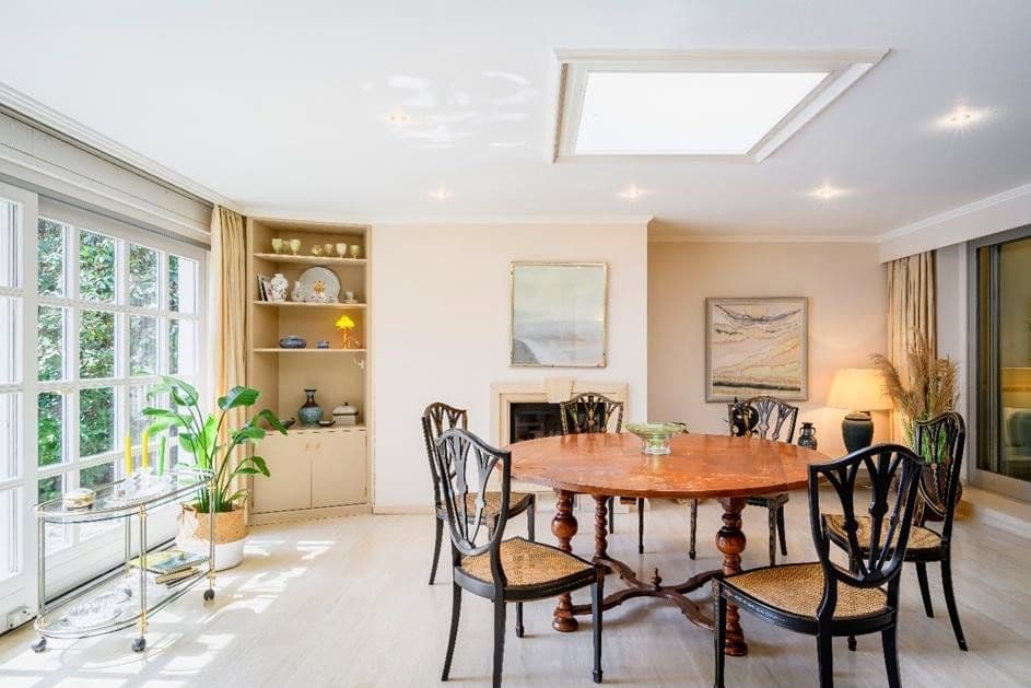 Predaj domu 350 m², pozemek 1.600 m², Königstein im Taunus, Hesensko Predaj domu 350 m², pozemek 1.600 m², Königstein im Taunus, Hesensko