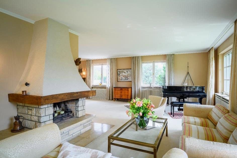 Predaj domu 350 m², pozemek 1.600 m², Königstein im Taunus, Hesensko Predaj domu 350 m², pozemek 1.600 m², Königstein im Taunus, Hesensko
