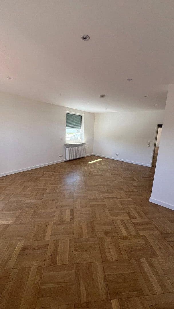 Prenájom bytu 2-izbový 74 m², Broichstr. 75, Bonn-Beuel, Severné Porýnie - Westfálsko Prenájom bytu 2-izbový 74 m², Broichstr. 75, Bonn-Beuel, Severné Porýnie - Westfálsko