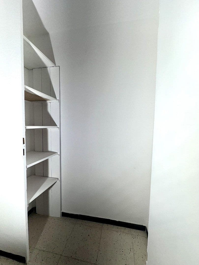 Predaj bytu 3-izbový 115 m², Pirmasens, Porýnie-Falcko Predaj bytu 3-izbový 115 m², Pirmasens, Porýnie-Falcko