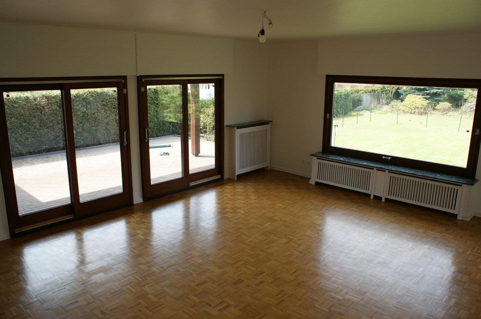 Predaj domu 265 m², pozemek 1.321 m², Berlin, Berlín Predaj domu 265 m², pozemek 1.321 m², Berlin, Berlín