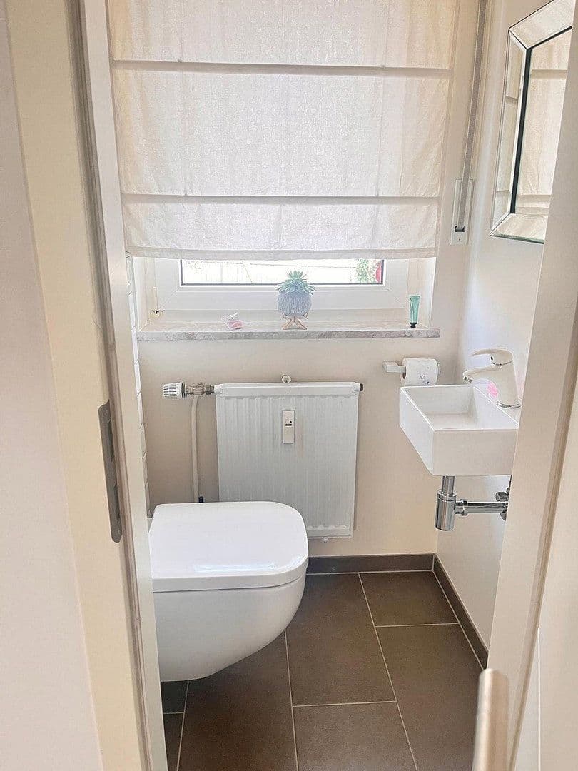 Predaj domu 108 m², pozemek 334 m², Friedrichsdorf, Hesensko Predaj domu 108 m², pozemek 334 m², Friedrichsdorf, Hesensko