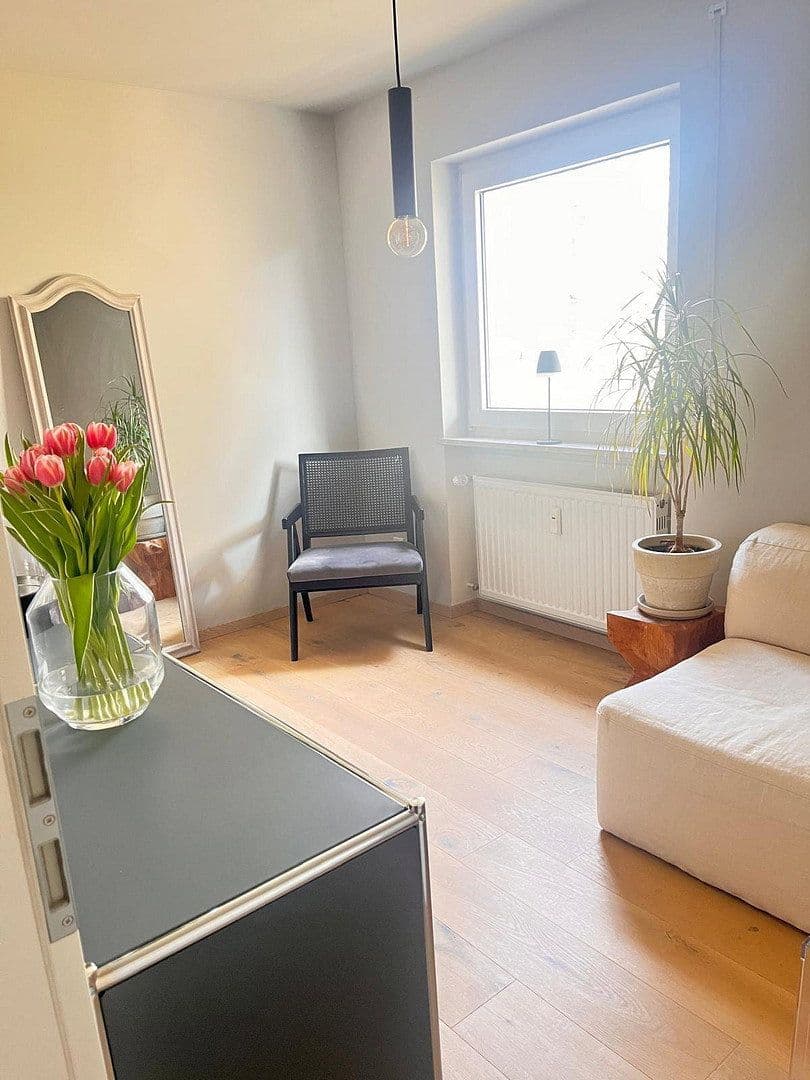 Predaj domu 108 m², pozemek 334 m², Friedrichsdorf, Hesensko Predaj domu 108 m², pozemek 334 m², Friedrichsdorf, Hesensko