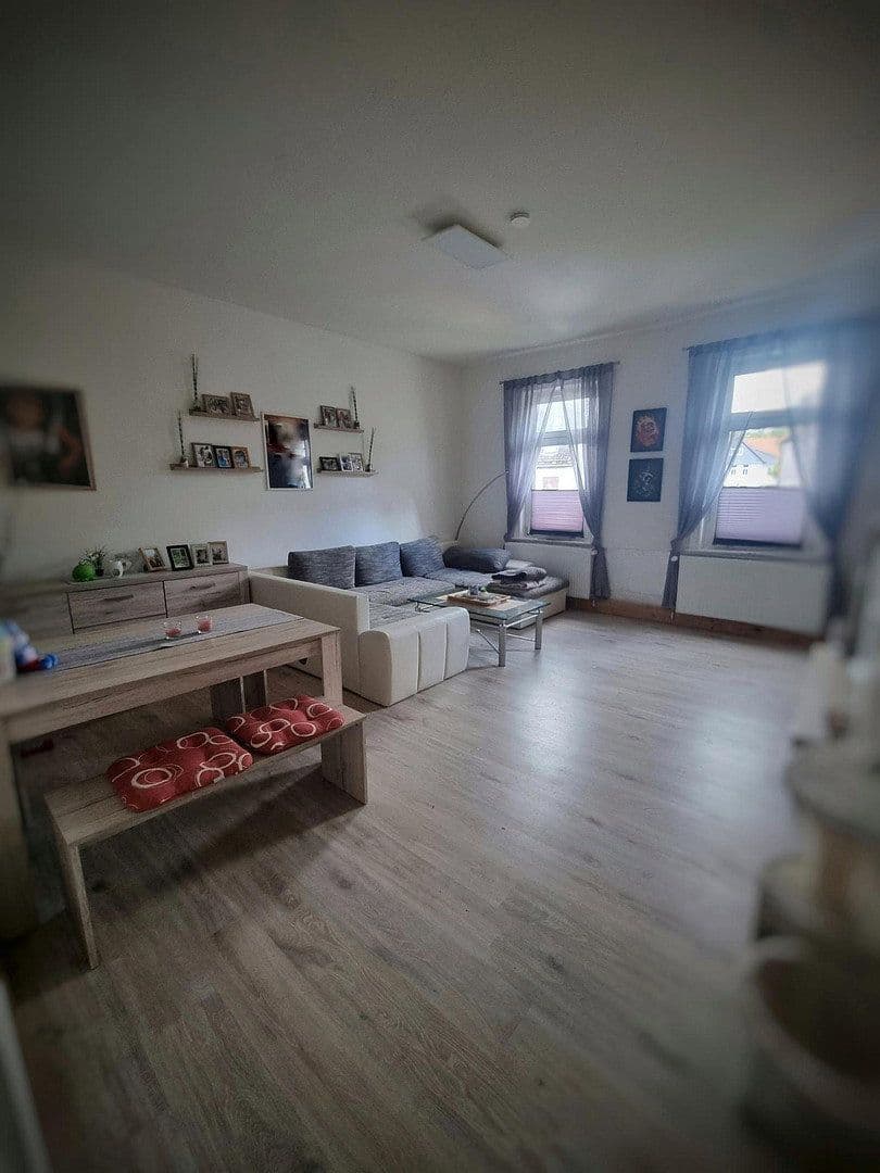 Prenájom bytu 4-izbový 120 m², Erzstraße 29, Clausthal-Zellerfeld, Dolné Sasko Prenájom bytu 4-izbový 120 m², Erzstraße 29, Clausthal-Zellerfeld, Dolné Sasko