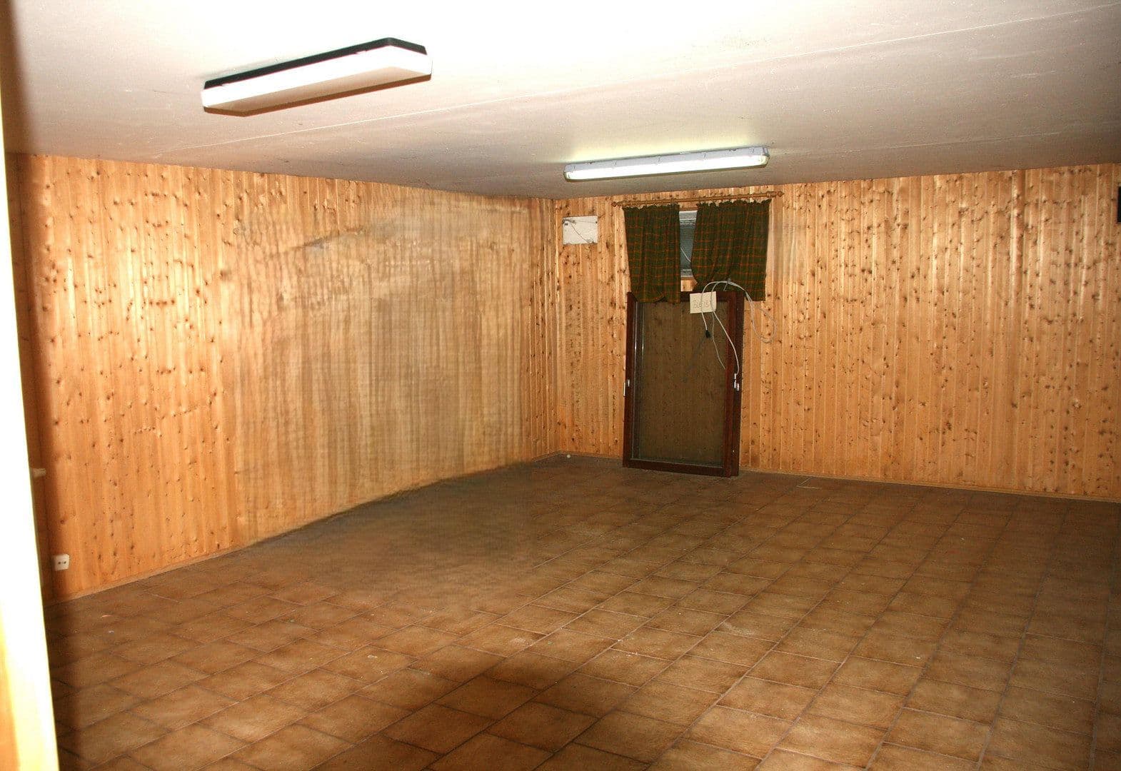 Predaj domu 297 m², pozemek 1.000 m², Laaber, Bavorsko Predaj domu 297 m², pozemek 1.000 m², Laaber, Bavorsko