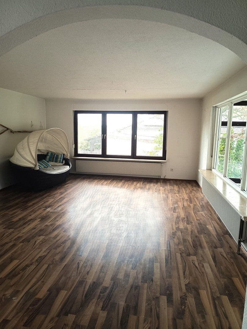 Predaj domu 297 m², pozemek 1.000 m², Laaber, Bavorsko Predaj domu 297 m², pozemek 1.000 m², Laaber, Bavorsko