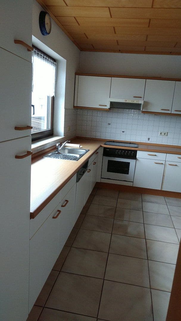 Predaj bytu 3-izbový 118 m², Ramstein-Miesenbach, Porýnie-Falcko Predaj bytu 3-izbový 118 m², Ramstein-Miesenbach, Porýnie-Falcko