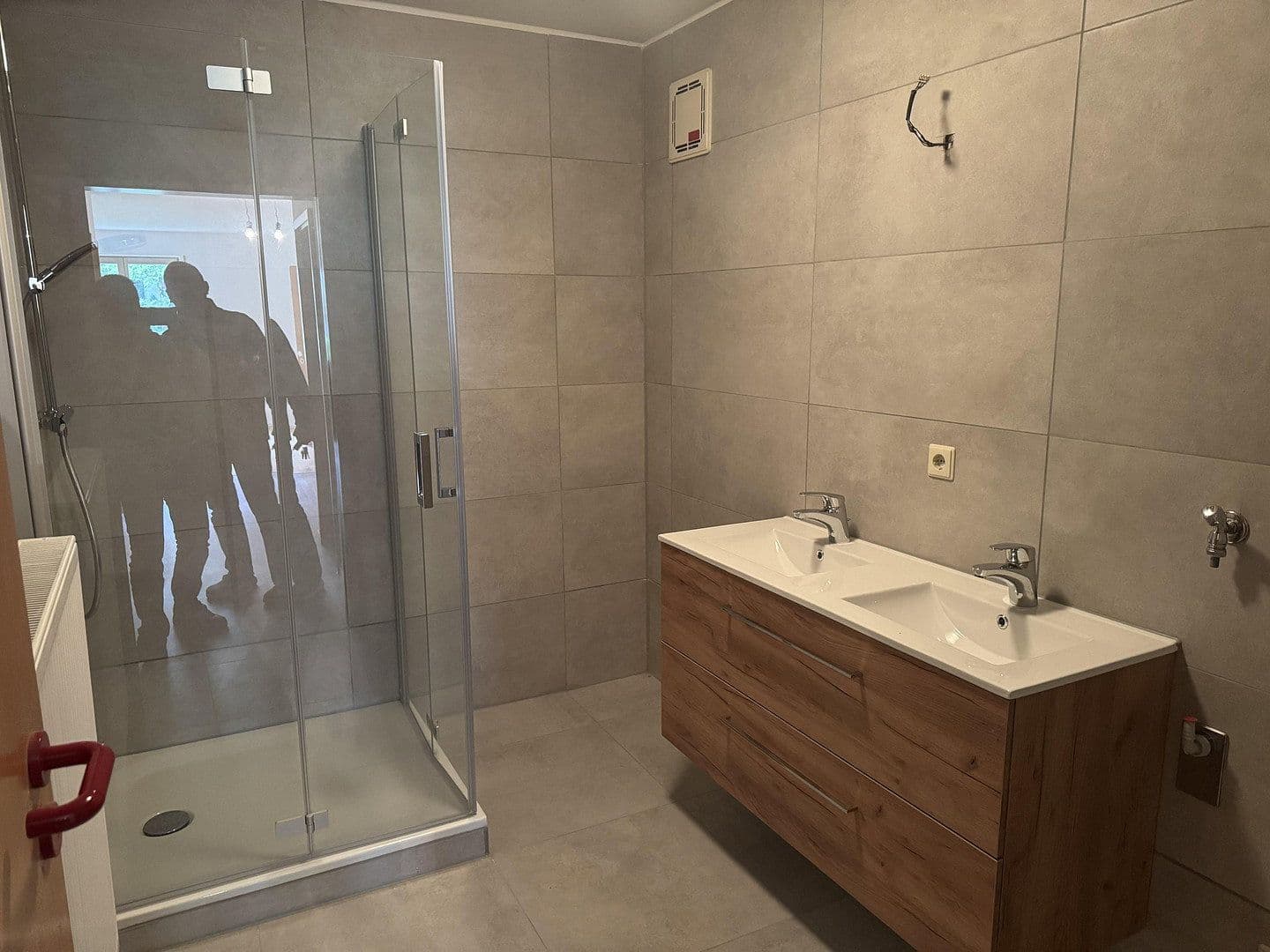 Prenájom bytu 3-izbový 80 m², Asangstr.160, Stuttgart-Obertürkheim, Bádensko-Wurttembersko Prenájom bytu 3-izbový 80 m², Asangstr.160, Stuttgart-Obertürkheim, Bádensko-Wurttembersko