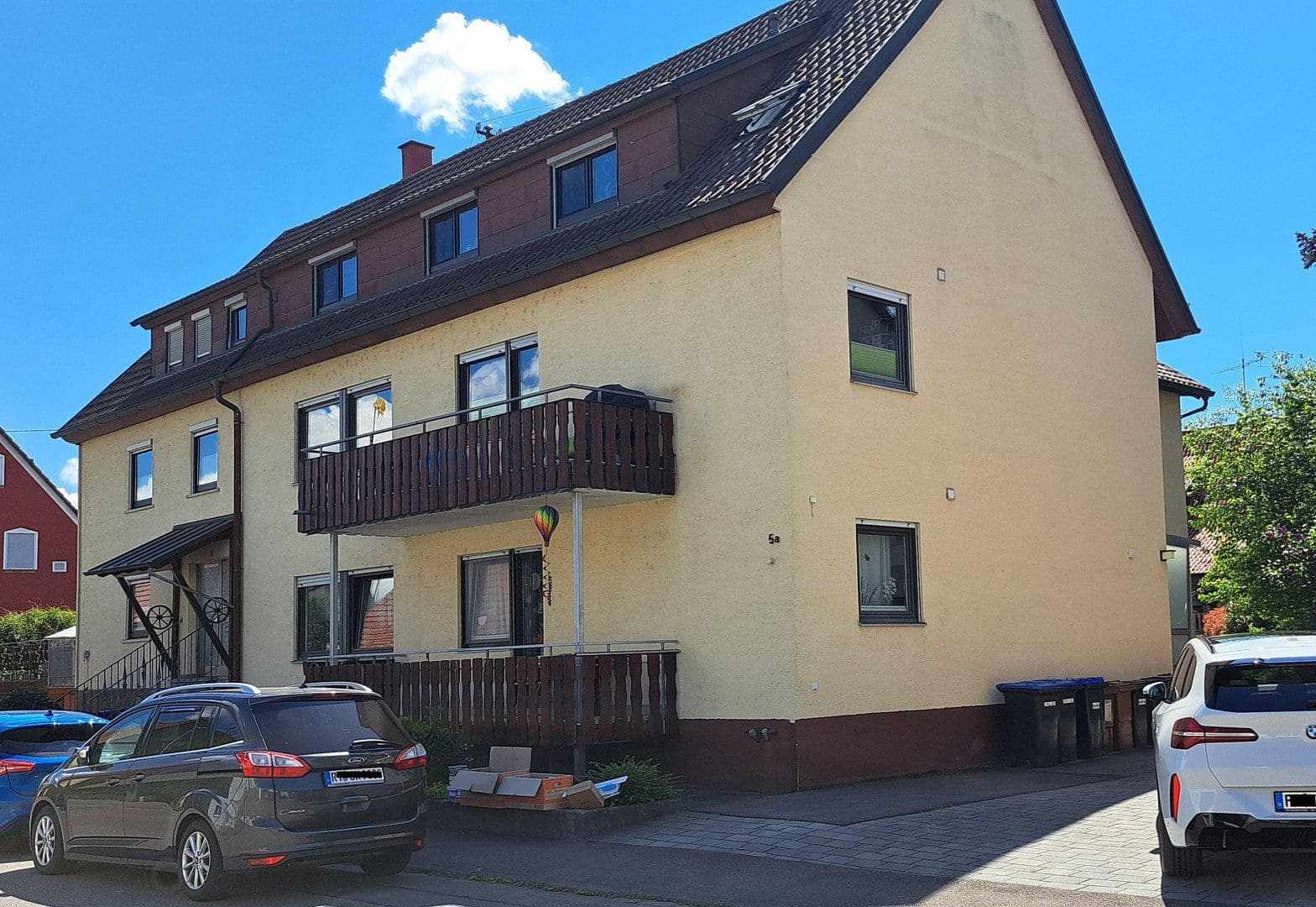 Prenájom bytu 4-izbový 123 m², Neckartenzlinger Str. 5A, Bempflingen, Bádensko-Wurttembersko Prenájom bytu 4-izbový 123 m², Neckartenzlinger Str. 5A, Bempflingen, Bádensko-Wurttembersko