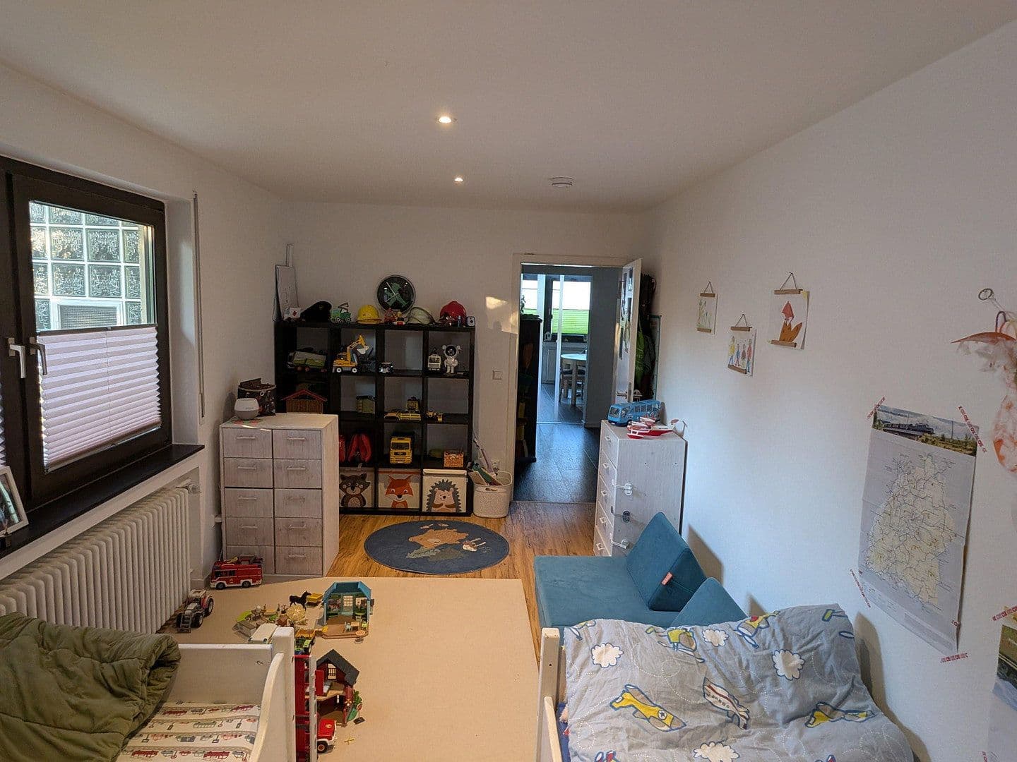 Prenájom bytu 4-izbový 123 m², Neckartenzlinger Str. 5A, Bempflingen, Bádensko-Wurttembersko Prenájom bytu 4-izbový 123 m², Neckartenzlinger Str. 5A, Bempflingen, Bádensko-Wurttembersko