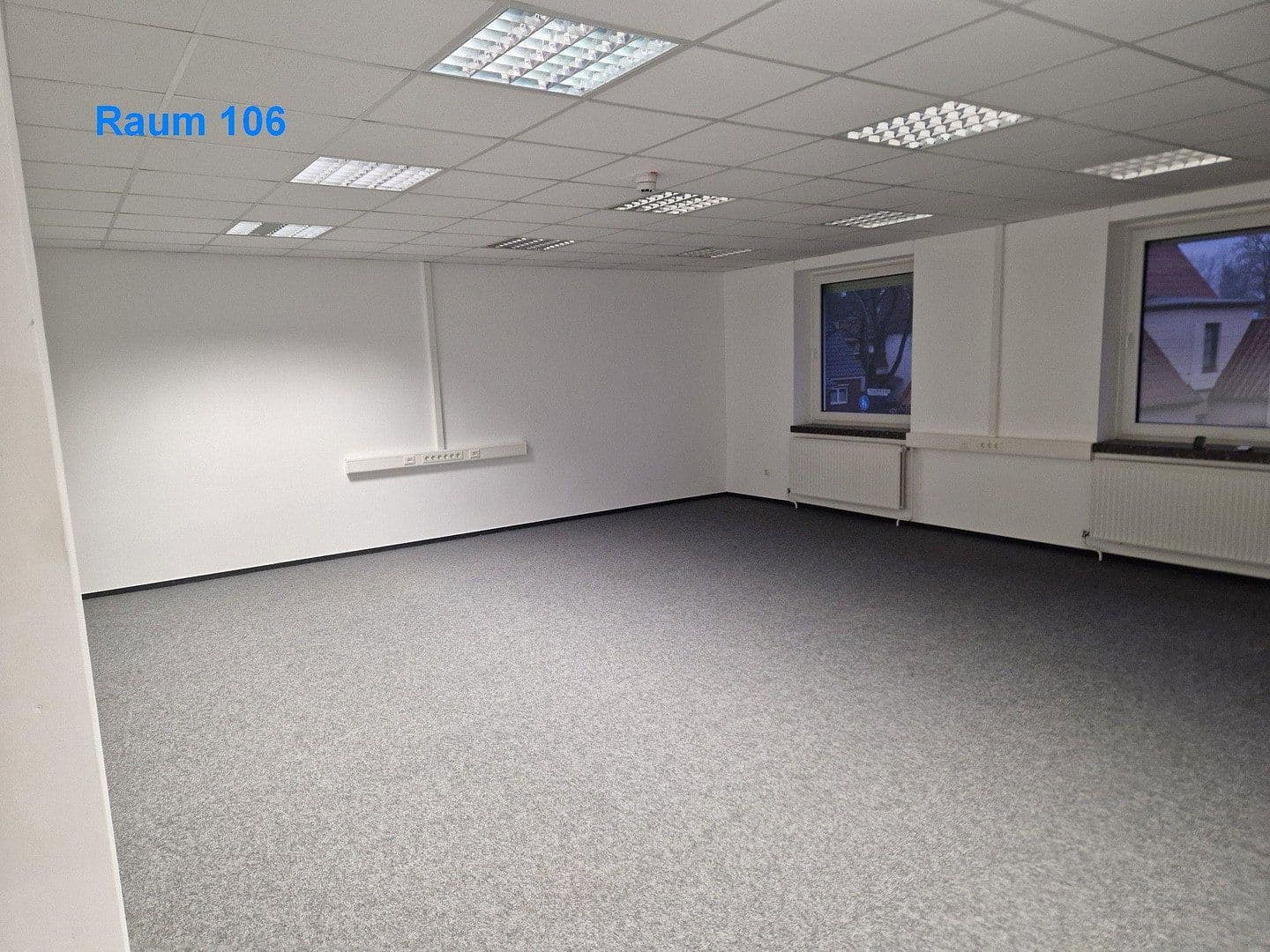 Prenájom kancelárie 107 m², Herzog-Bernd-Str. 2-4, Soltau, Dolné Sasko Prenájom kancelárie 107 m², Herzog-Bernd-Str. 2-4, Soltau, Dolné Sasko