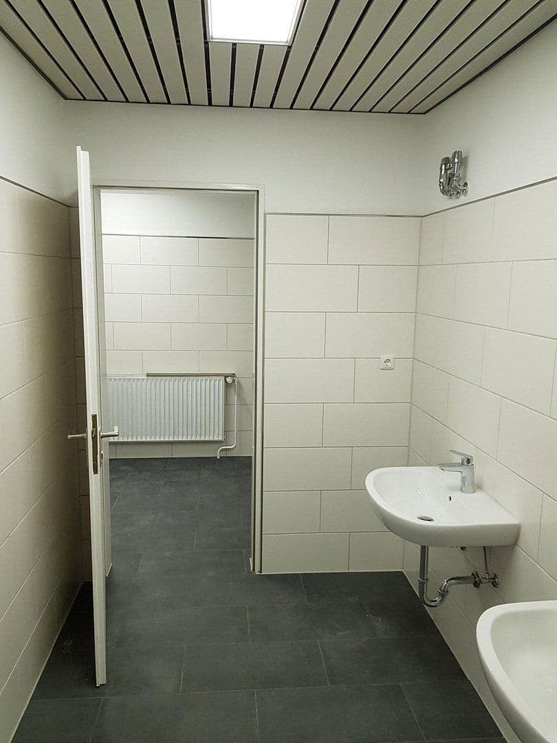 Prenájom kancelárie 107 m², Herzog-Bernd-Str. 2-4, Soltau, Dolné Sasko Prenájom kancelárie 107 m², Herzog-Bernd-Str. 2-4, Soltau, Dolné Sasko