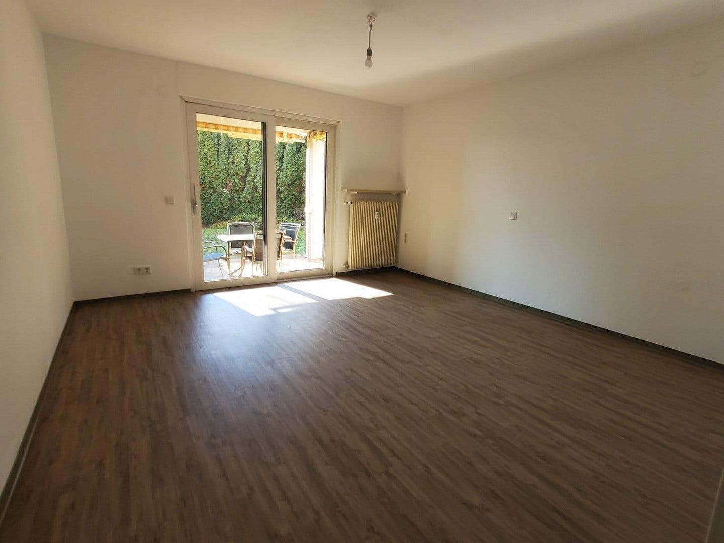 Prenájom bytu 5-izbový 146 m², Zeller Strasse 26, Margetshöchheim, Bavorsko Prenájom bytu 5-izbový 146 m², Zeller Strasse 26, Margetshöchheim, Bavorsko