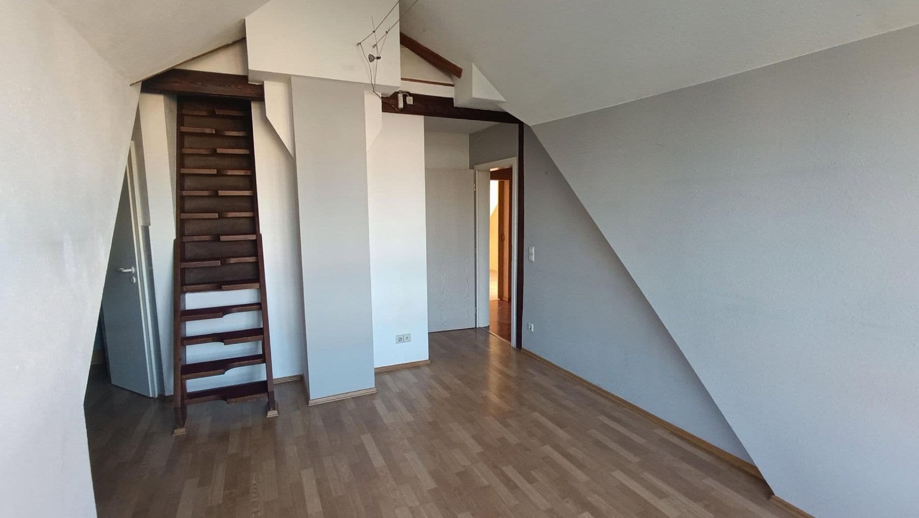 Predaj bytu 4-izbový 67 m², Franz-Ludwig-Rasch-Straße 52, Naumburg (Saale), Sasko-Anhaltsko Predaj bytu 4-izbový 67 m², Franz-Ludwig-Rasch-Straße 52, Naumburg (Saale), Sasko-Anhaltsko