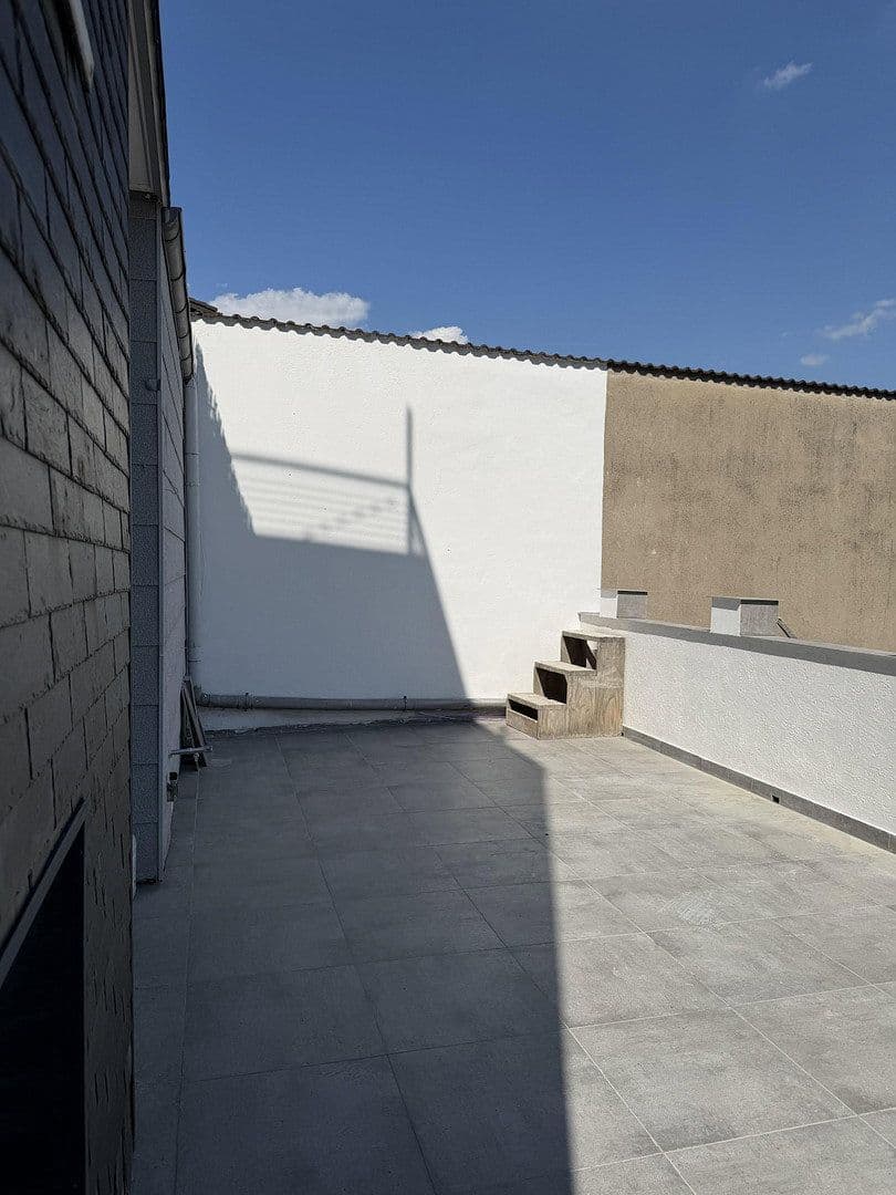 Prenájom bytu 2-izbový 85 m², Langenfeld (Rheinland), Severné Porýnie - Westfálsko Prenájom bytu 2-izbový 85 m², Langenfeld (Rheinland), Severné Porýnie - Westfálsko