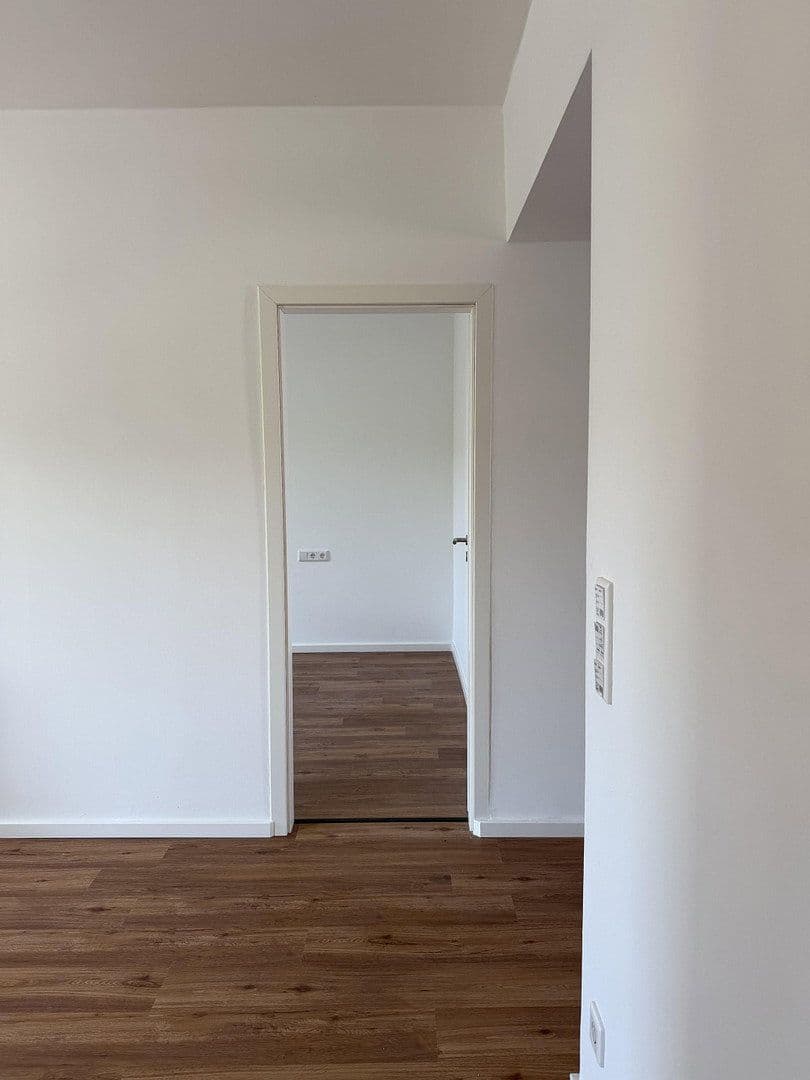 Prenájom bytu 2-izbový 85 m², Langenfeld (Rheinland), Severné Porýnie - Westfálsko Prenájom bytu 2-izbový 85 m², Langenfeld (Rheinland), Severné Porýnie - Westfálsko