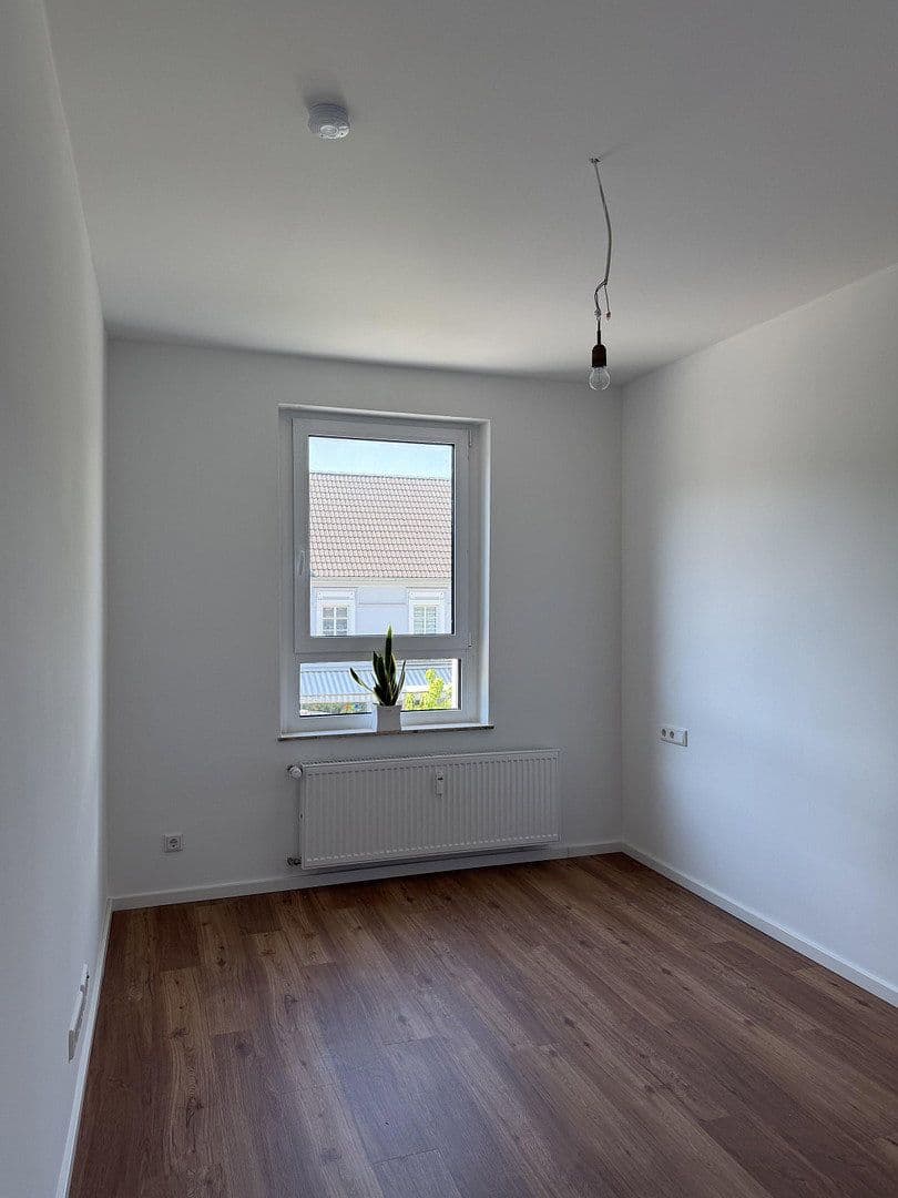 Prenájom bytu 2-izbový 85 m², Langenfeld (Rheinland), Severné Porýnie - Westfálsko Prenájom bytu 2-izbový 85 m², Langenfeld (Rheinland), Severné Porýnie - Westfálsko