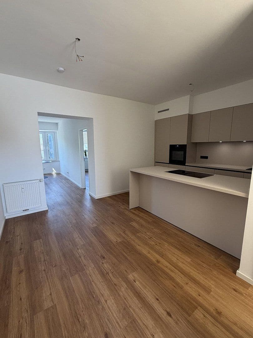Prenájom bytu 2-izbový 85 m², Langenfeld (Rheinland), Severné Porýnie - Westfálsko Prenájom bytu 2-izbový 85 m², Langenfeld (Rheinland), Severné Porýnie - Westfálsko