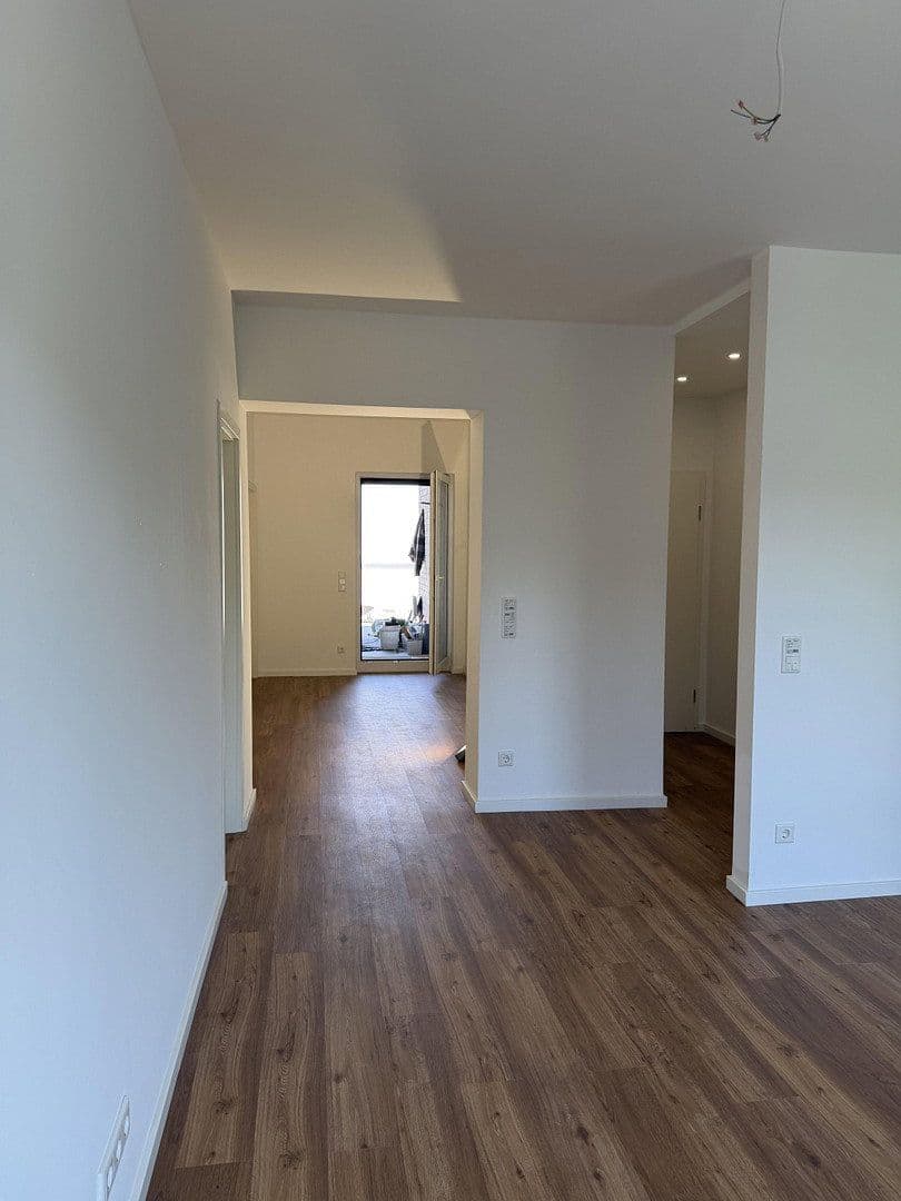Prenájom bytu 2-izbový 85 m², Langenfeld (Rheinland), Severné Porýnie - Westfálsko Prenájom bytu 2-izbový 85 m², Langenfeld (Rheinland), Severné Porýnie - Westfálsko