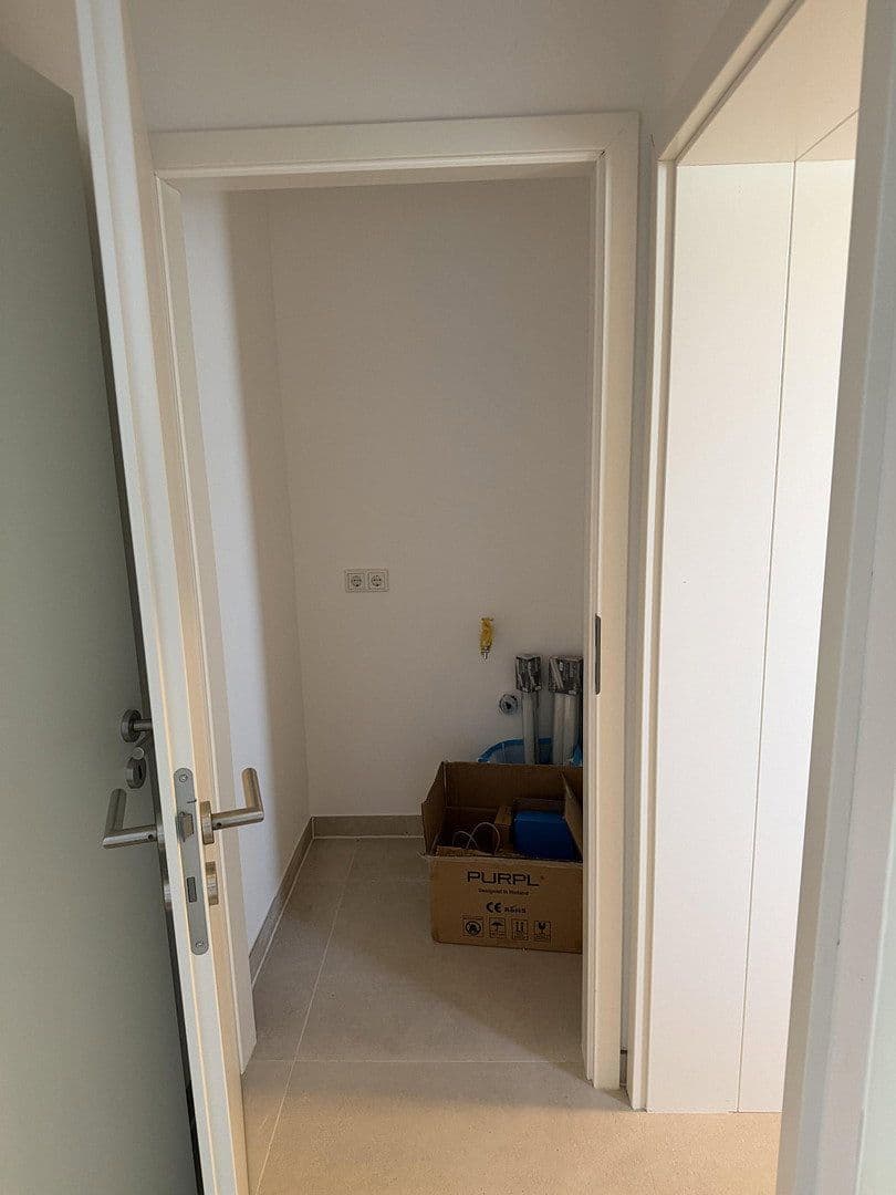 Prenájom bytu 2-izbový 85 m², Langenfeld (Rheinland), Severné Porýnie - Westfálsko Prenájom bytu 2-izbový 85 m², Langenfeld (Rheinland), Severné Porýnie - Westfálsko