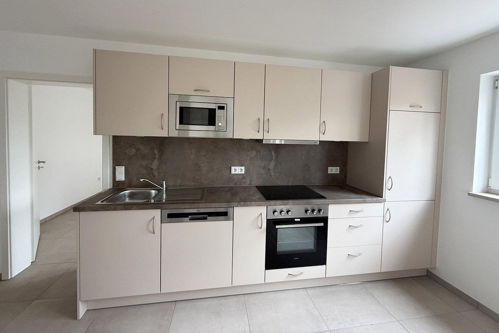 Prenájom bytu 3-izbový 64 m², An der Schwefelquelle 2, Schwandorf, Bavorsko Prenájom bytu 3-izbový 64 m², An der Schwefelquelle 2, Schwandorf, Bavorsko