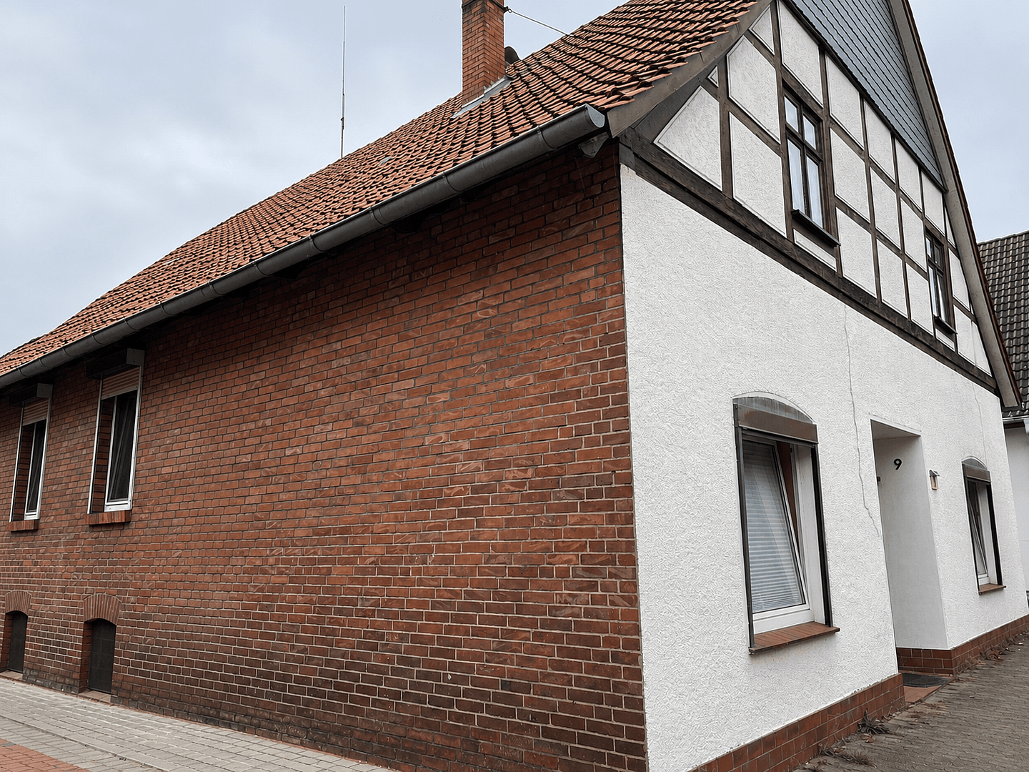 Predaj domu 130 m², pozemek 402 m², An der Schanze 9, Wunstorf, Dolné Sasko Predaj domu 130 m², pozemek 402 m², An der Schanze 9, Wunstorf, Dolné Sasko