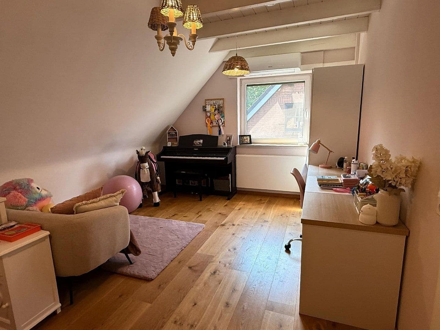 Predaj domu 136 m², pozemek 310 m², Krefeld, Severné Porýnie - Westfálsko Predaj domu 136 m², pozemek 310 m², Krefeld, Severné Porýnie - Westfálsko