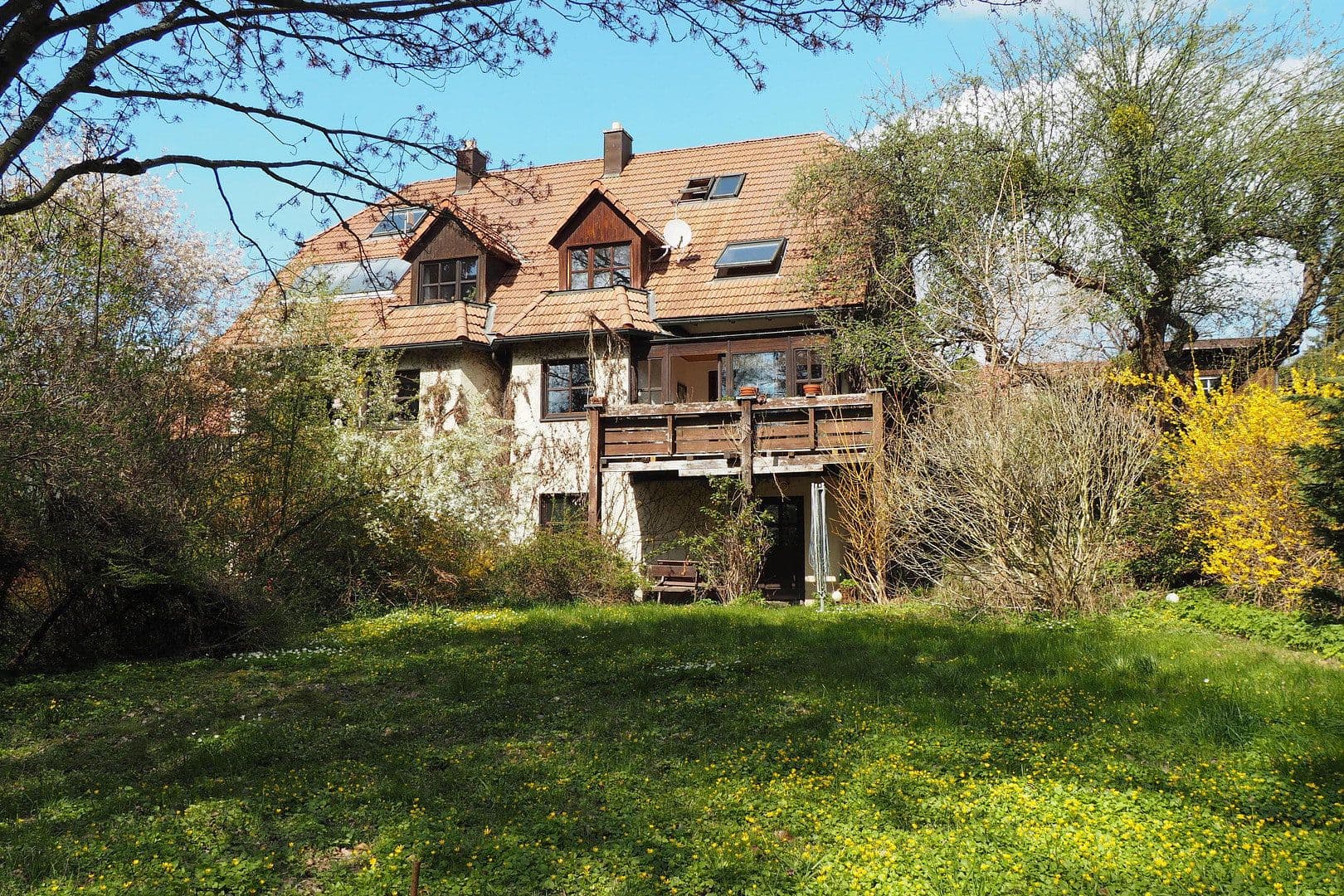 Predaj domu 150 m², pozemek 897 m², Dresden-Schönfeld, Sasko Predaj domu 150 m², pozemek 897 m², Dresden-Schönfeld, Sasko