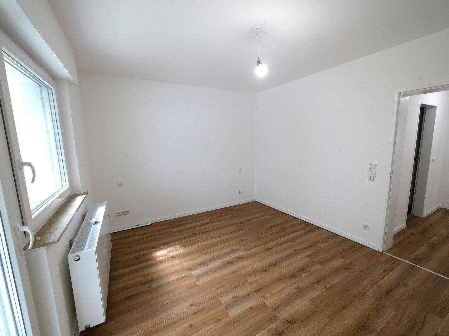Prenájom bytu 2-izbový 72 m², Merzenicher Straße 6, Düren, Severné Porýnie - Westfálsko Prenájom bytu 2-izbový 72 m², Merzenicher Straße 6, Düren, Severné Porýnie - Westfálsko