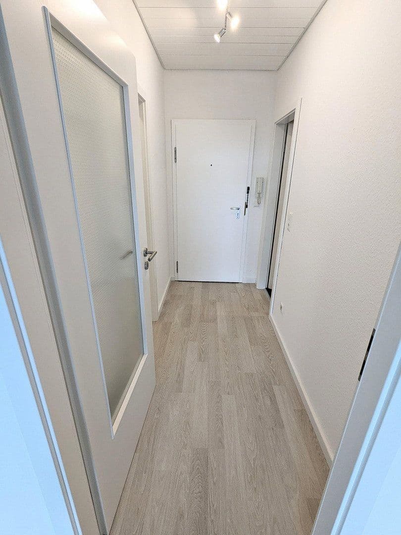 Prenájom bytu 2-izbový 67 m², Woogstr. 36, Neuhofen, Porýnie-Falcko Prenájom bytu 2-izbový 67 m², Woogstr. 36, Neuhofen, Porýnie-Falcko