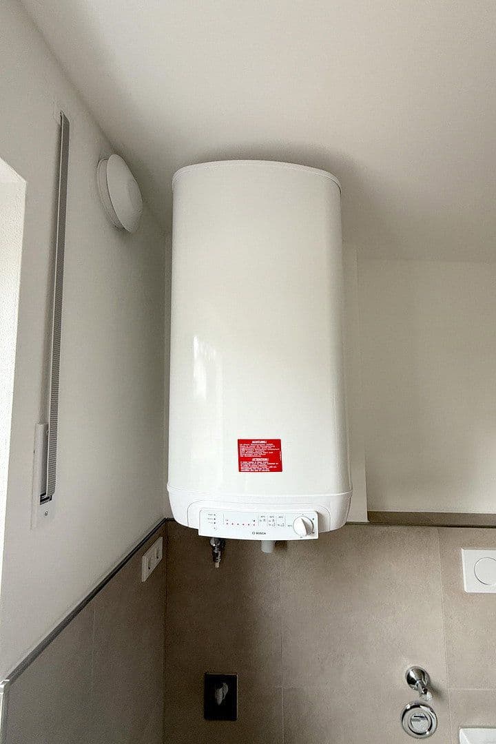 Prenájom bytu 4-izbový 95 m², An der Schwefelquelle 2, Schwandorf, Bavorsko Prenájom bytu 4-izbový 95 m², An der Schwefelquelle 2, Schwandorf, Bavorsko