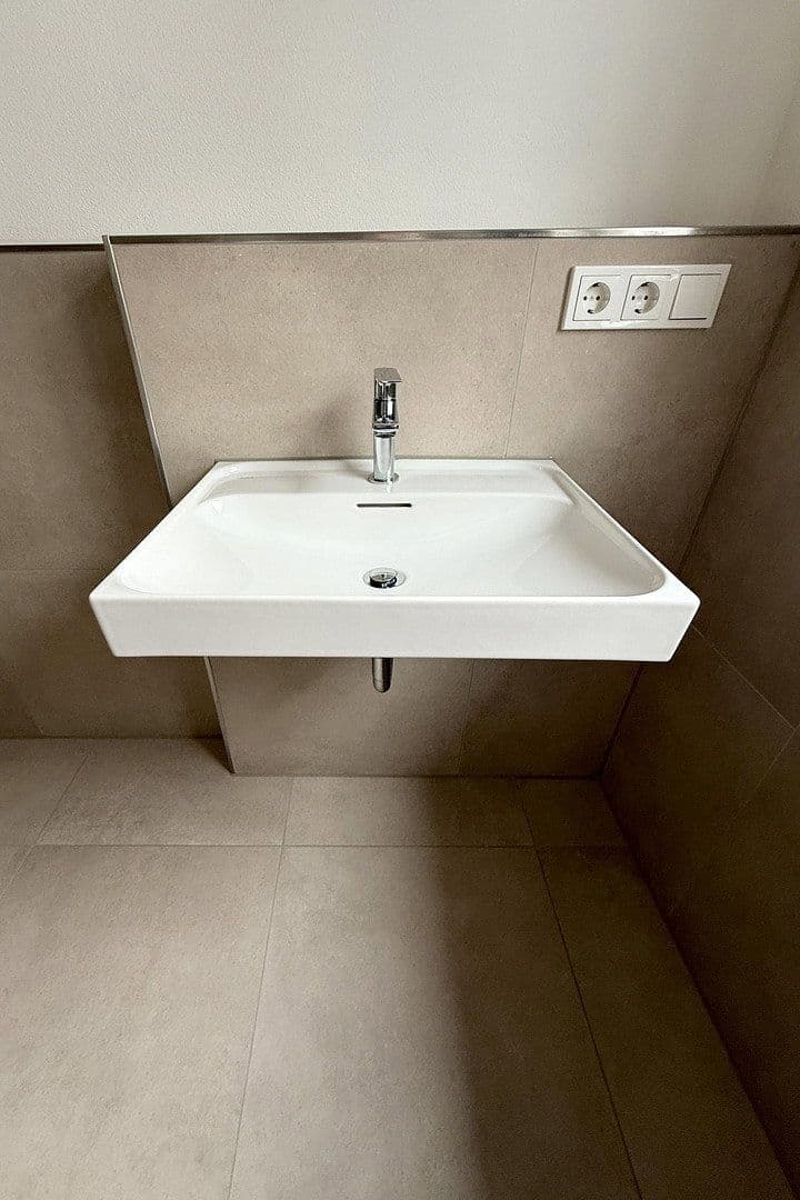 Prenájom bytu 4-izbový 95 m², An der Schwefelquelle 2, Schwandorf, Bavorsko Prenájom bytu 4-izbový 95 m², An der Schwefelquelle 2, Schwandorf, Bavorsko
