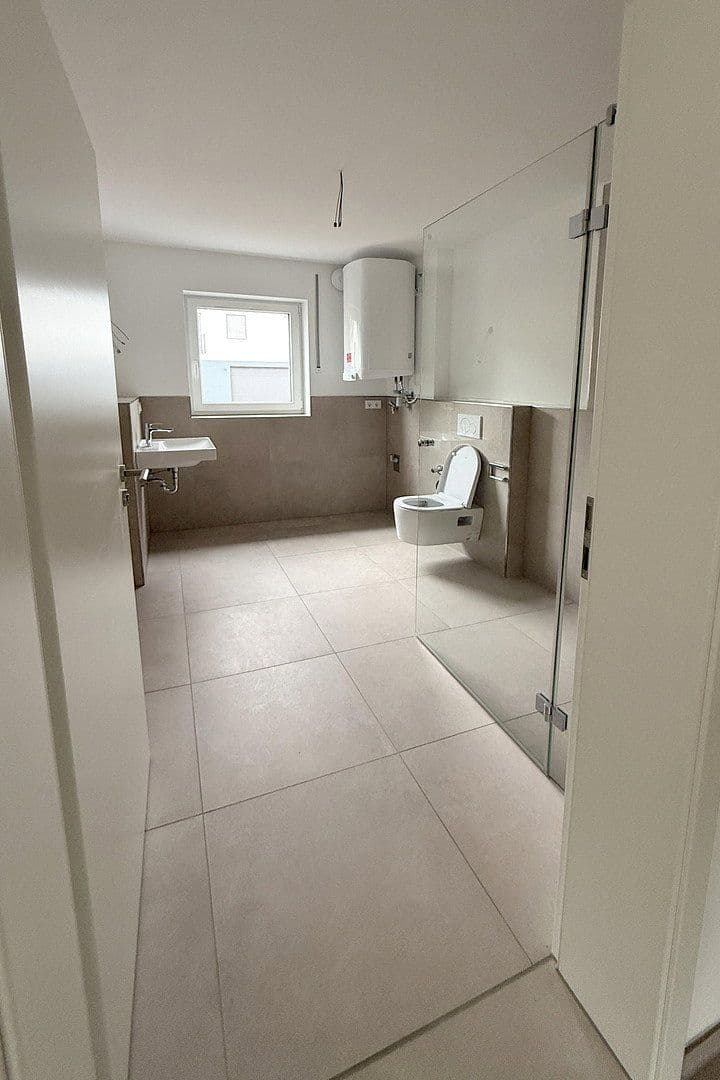 Prenájom bytu 4-izbový 95 m², An der Schwefelquelle 2, Schwandorf, Bavorsko Prenájom bytu 4-izbový 95 m², An der Schwefelquelle 2, Schwandorf, Bavorsko