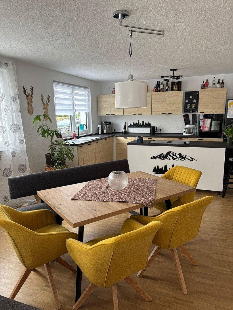 Prenájom domu 155 m², pozemek 8 m², Neureuter Hauptstraße 314, Karlsruhe, Bádensko-Wurttembersko Prenájom domu 155 m², pozemek 8 m², Neureuter Hauptstraße 314, Karlsruhe, Bádensko-Wurttembersko