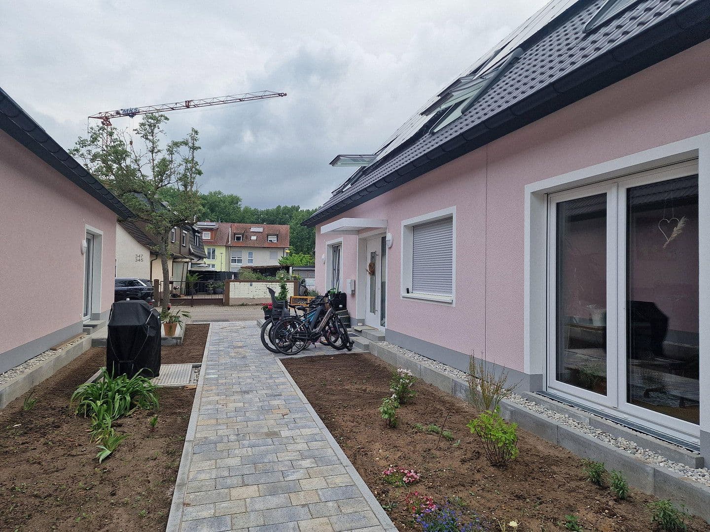 Prenájom domu 155 m², pozemek 8 m², Neureuter Hauptstraße 314, Karlsruhe, Bádensko-Wurttembersko Prenájom domu 155 m², pozemek 8 m², Neureuter Hauptstraße 314, Karlsruhe, Bádensko-Wurttembersko