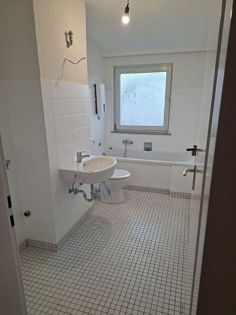 Prenájom bytu 3-izbový 76 m², Scheppmannskamp 9, Essen, Severné Porýnie - Westfálsko Prenájom bytu 3-izbový 76 m², Scheppmannskamp 9, Essen, Severné Porýnie - Westfálsko