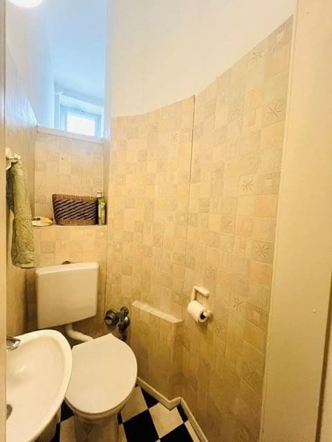 Prenájom bytu 2-izbový 50 m², Hartmann-Ibach-Straße 67, Frankfurt am Main, Hesensko Prenájom bytu 2-izbový 50 m², Hartmann-Ibach-Straße 67, Frankfurt am Main, Hesensko