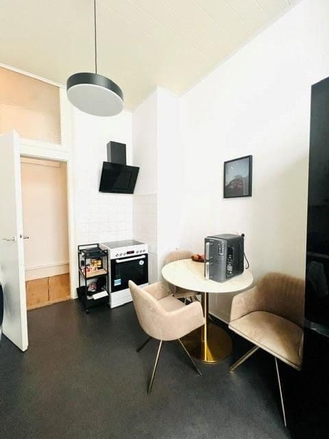 Prenájom bytu 2-izbový 50 m², Hartmann-Ibach-Straße 67, Frankfurt am Main, Hesensko Prenájom bytu 2-izbový 50 m², Hartmann-Ibach-Straße 67, Frankfurt am Main, Hesensko