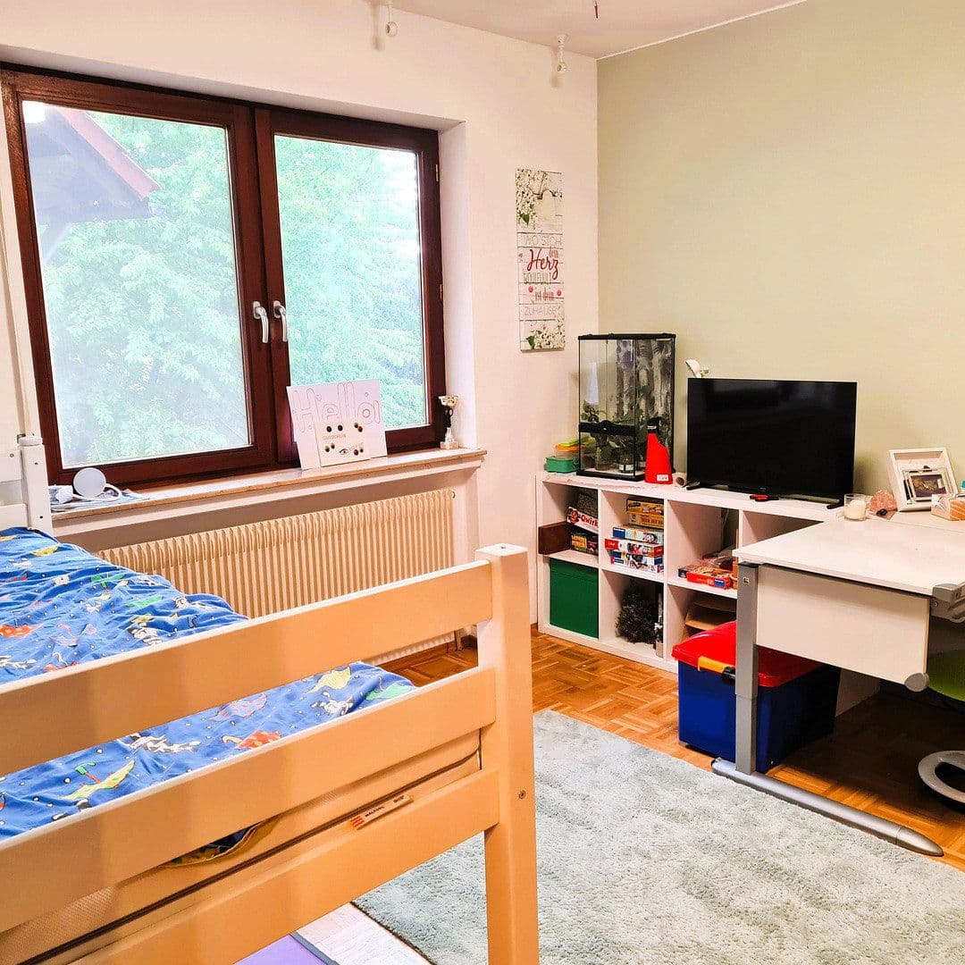 Prenájom bytu 4-izbový 120 m², Alzenau, Bavorsko Prenájom bytu 4-izbový 120 m², Alzenau, Bavorsko