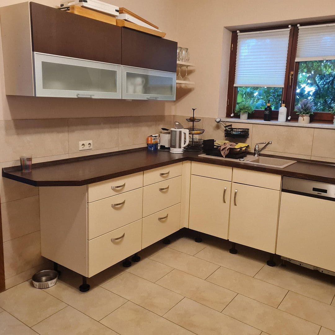 Prenájom bytu 4-izbový 120 m², Alzenau, Bavorsko Prenájom bytu 4-izbový 120 m², Alzenau, Bavorsko