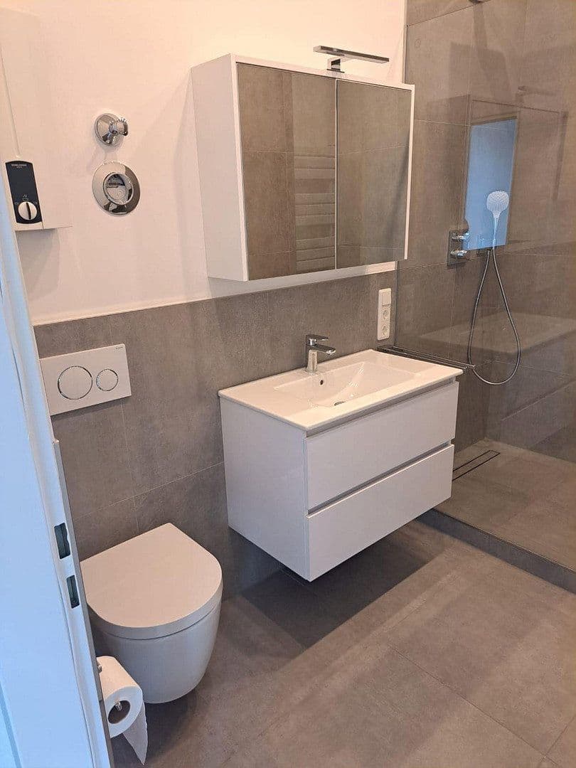 Prenájom bytu 2-izbový 56 m², Bonn, Severné Porýnie - Westfálsko Prenájom bytu 2-izbový 56 m², Bonn, Severné Porýnie - Westfálsko