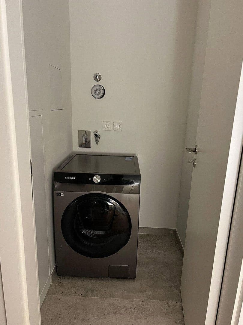 Prenájom bytu 2-izbový 34 m², Urbanstraße 52, Berlin, Berlín Prenájom bytu 2-izbový 34 m², Urbanstraße 52, Berlin, Berlín