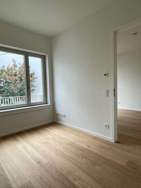 Prenájom bytu 2-izbový 34 m², Urbanstraße 52, Berlin, Berlín Prenájom bytu 2-izbový 34 m², Urbanstraße 52, Berlin, Berlín