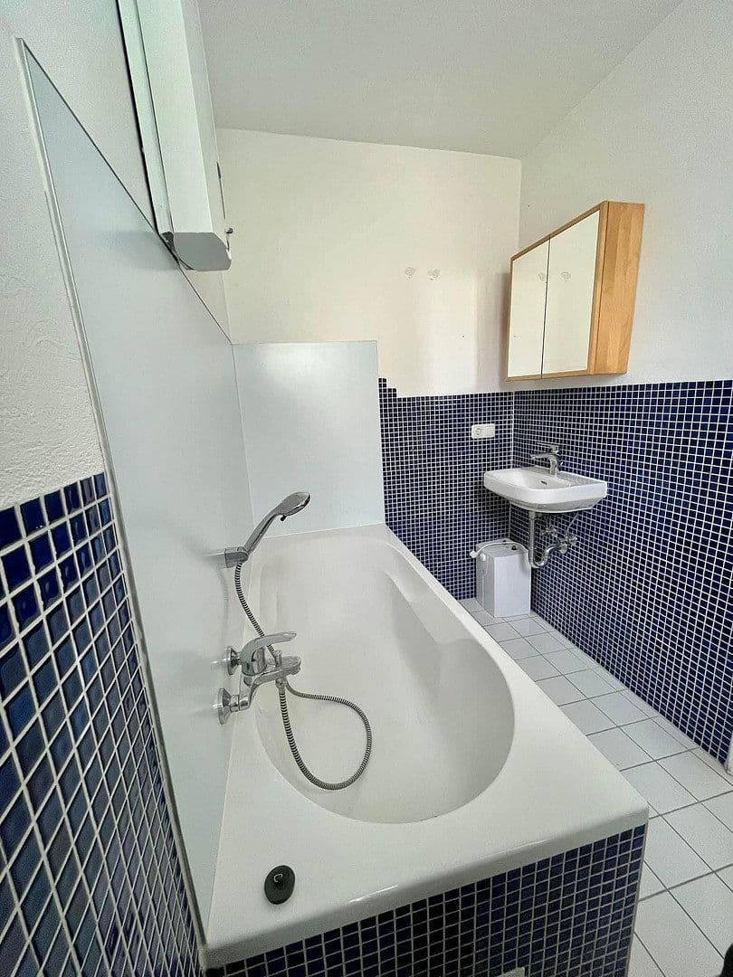 Prenájom bytu 4-izbový 125 m², tiedgestraße 4a, Hannover, Dolné Sasko Prenájom bytu 4-izbový 125 m², tiedgestraße 4a, Hannover, Dolné Sasko