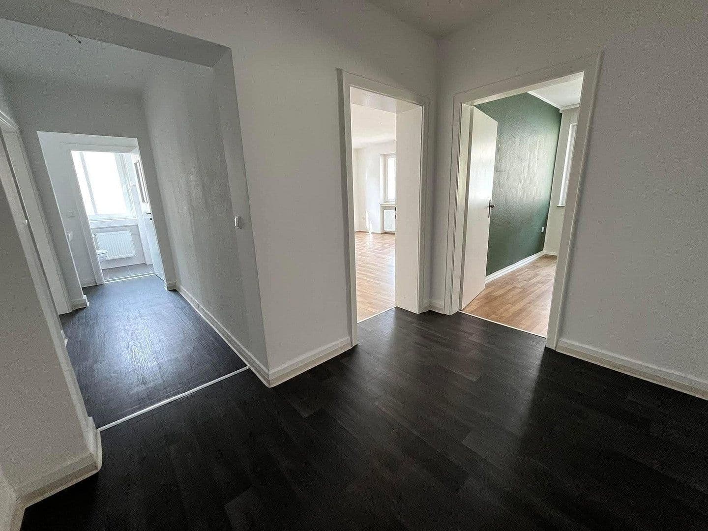Prenájom bytu 4-izbový 125 m², tiedgestraße 4a, Hannover, Dolné Sasko Prenájom bytu 4-izbový 125 m², tiedgestraße 4a, Hannover, Dolné Sasko