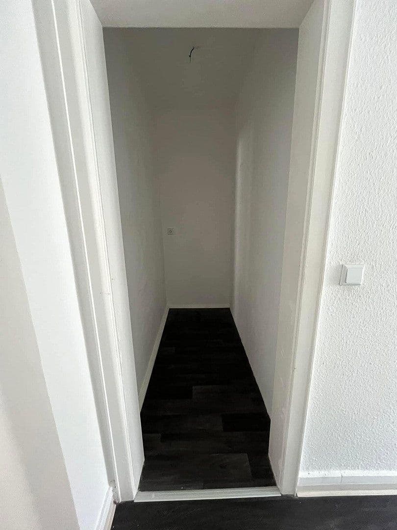 Prenájom bytu 4-izbový 125 m², tiedgestraße 4a, Hannover, Dolné Sasko Prenájom bytu 4-izbový 125 m², tiedgestraße 4a, Hannover, Dolné Sasko