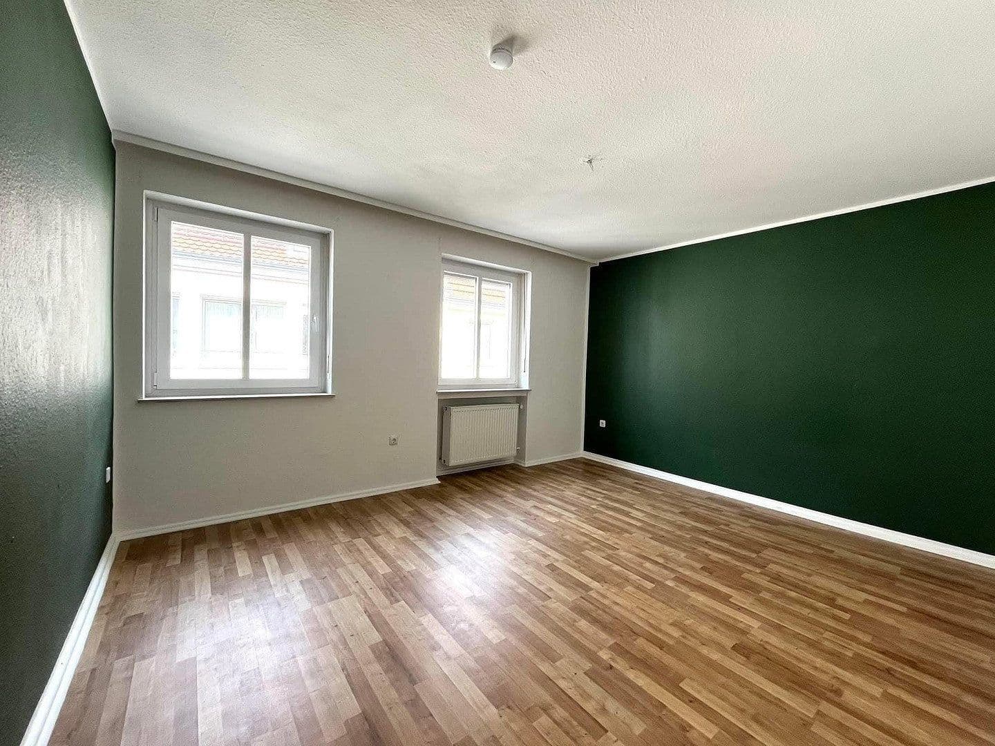 Prenájom bytu 4-izbový 125 m², tiedgestraße 4a, Hannover, Dolné Sasko Prenájom bytu 4-izbový 125 m², tiedgestraße 4a, Hannover, Dolné Sasko