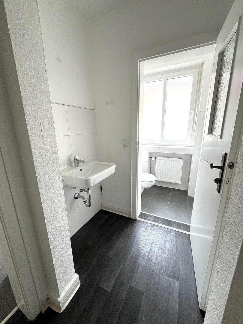 Prenájom bytu 4-izbový 125 m², tiedgestraße 4a, Hannover, Dolné Sasko Prenájom bytu 4-izbový 125 m², tiedgestraße 4a, Hannover, Dolné Sasko