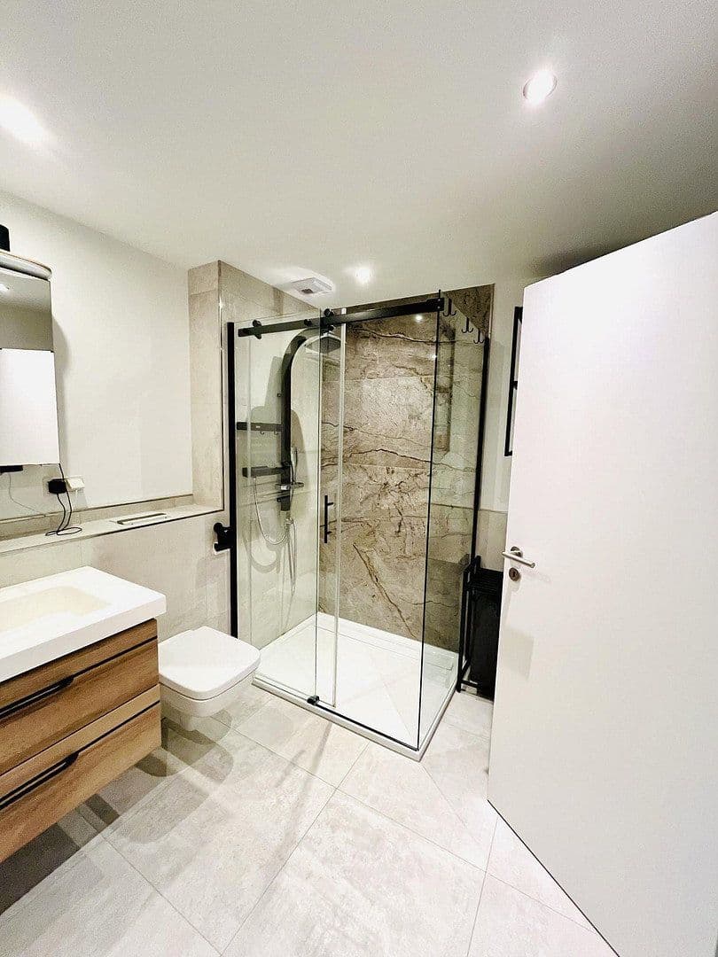 Predaj domu 145 m², pozemek 535 m², Alzey, Porýnie-Falcko Predaj domu 145 m², pozemek 535 m², Alzey, Porýnie-Falcko