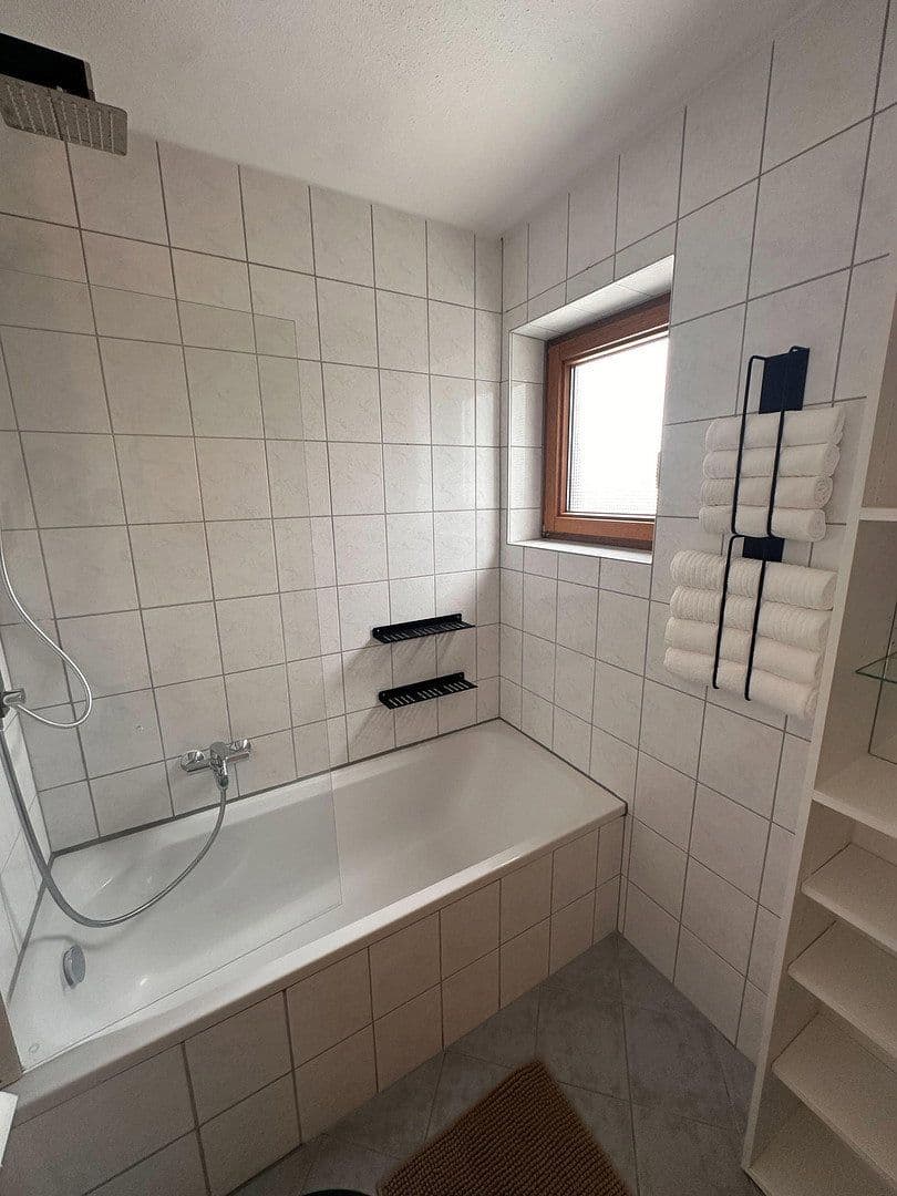 Prenájom bytu 3-izbový 99 m², Ludwig Richter Straße 66, Heidenheim an der Brenz, Bádensko-Wurttembersko Prenájom bytu 3-izbový 99 m², Ludwig Richter Straße 66, Heidenheim an der Brenz, Bádensko-Wurttembersko